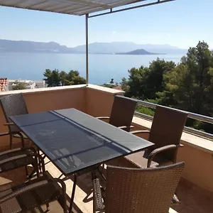 Panorama With Seasonal Pool Apartament